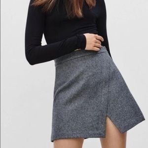 Aritzia Allenbury dark heather grey mini skirt 0